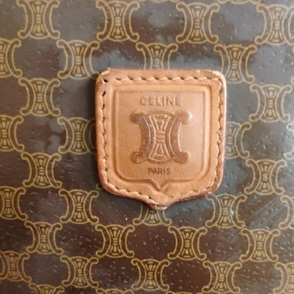 Celine Brown Pouch - Picture 2 of 9